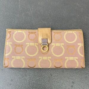 Vintage Ferragamo Long wallet
